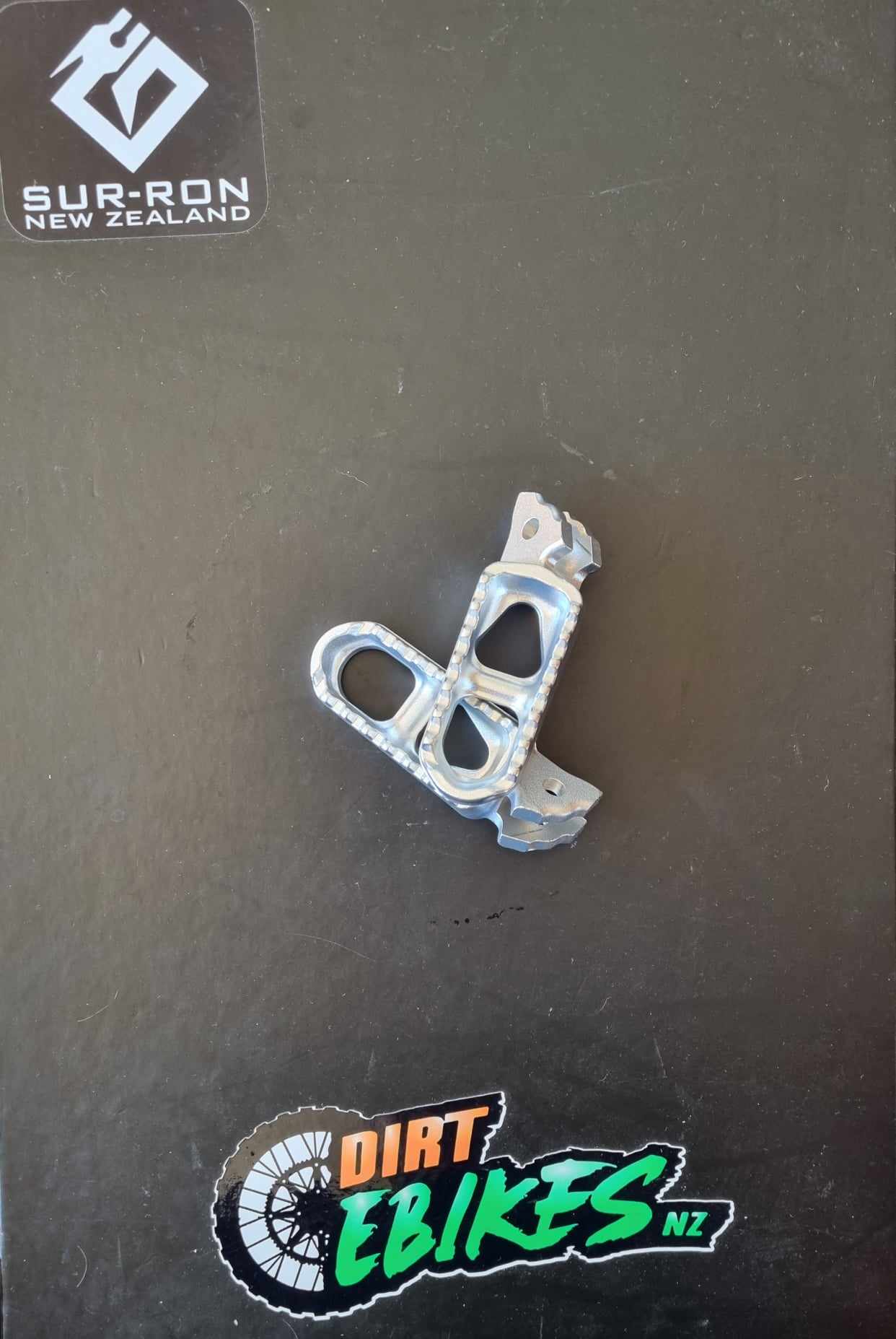 Light Bee Foot pegs (standard) pair