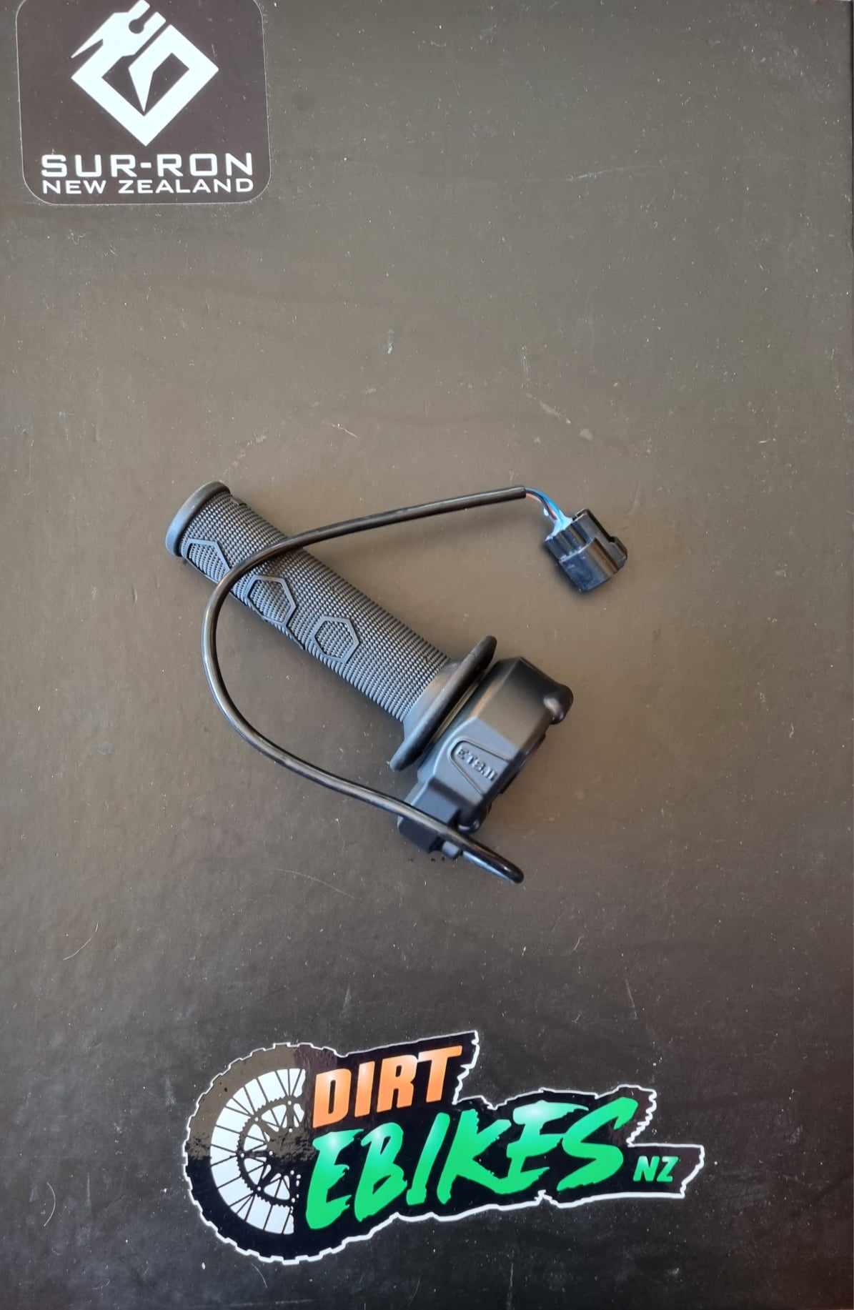 Ultra Bee Throttle (dual hall type) includes new hand grips