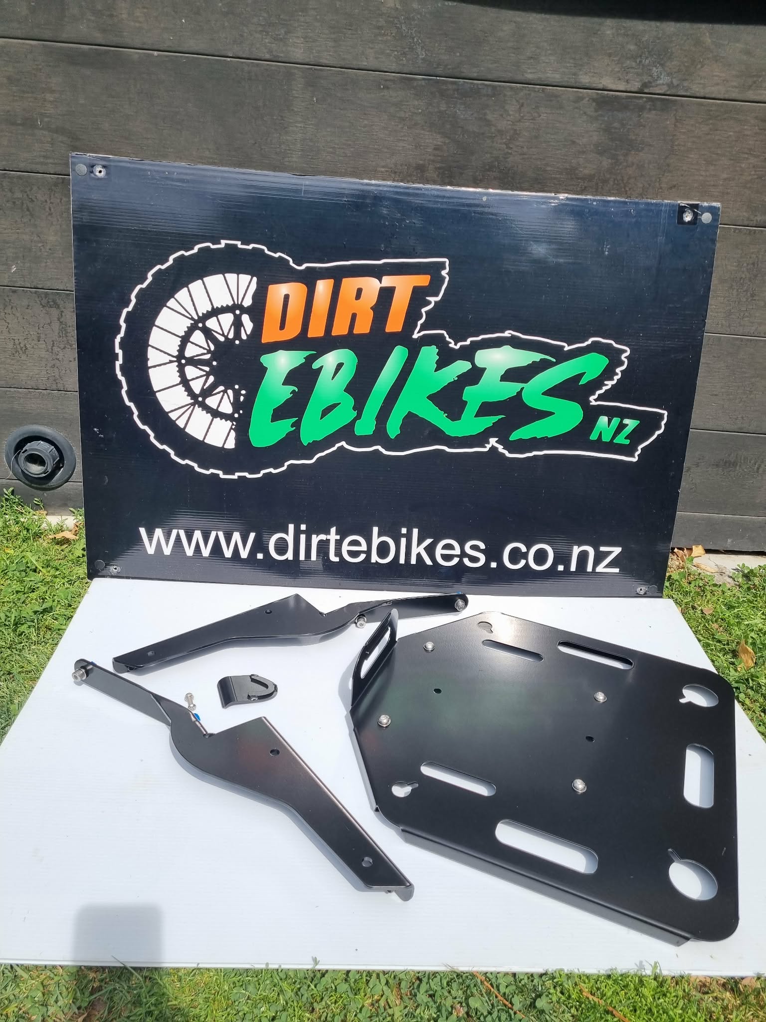 Surron Ultra Bee – Heavy-Duty Utility Rack Designed, Manufactured in New Zealand