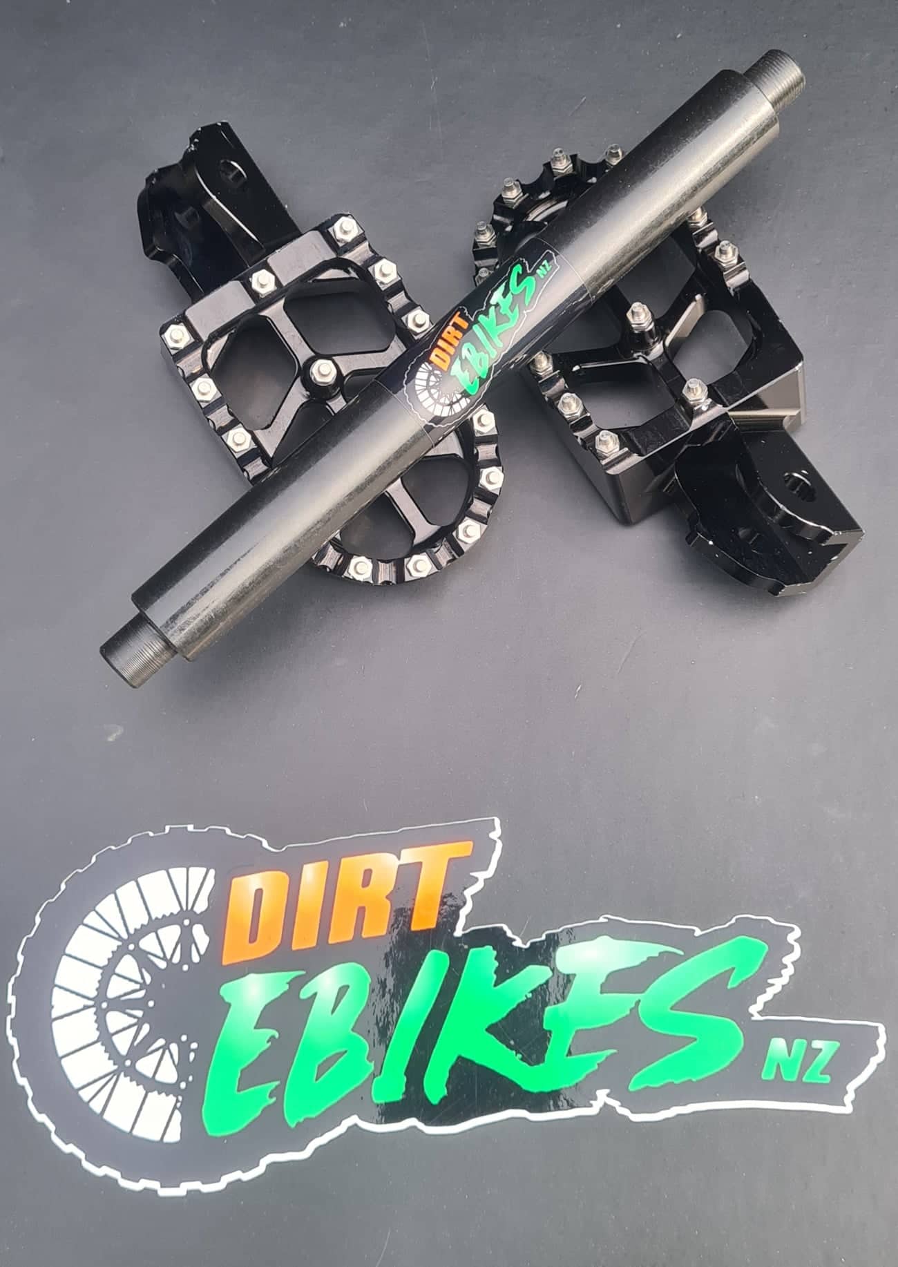 Dirt eBikes NZ Footpegs and brace combo